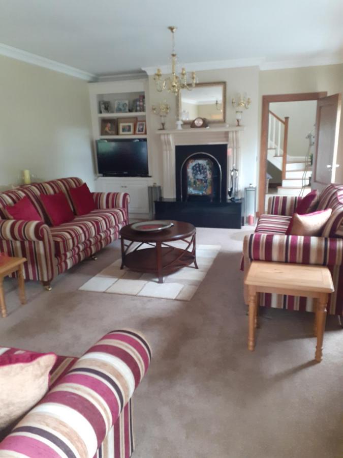 Single Or Twin Room In Lovely Country Residence Nobber Esterno foto